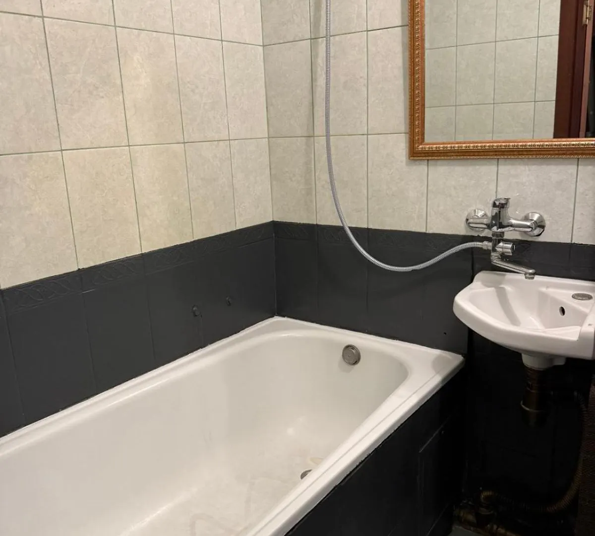 1 Комн Саксаганского17 Центр Олимпийская Дворец Спорта Kyiv Apartment